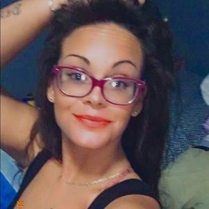 Meet your Posher, Deja